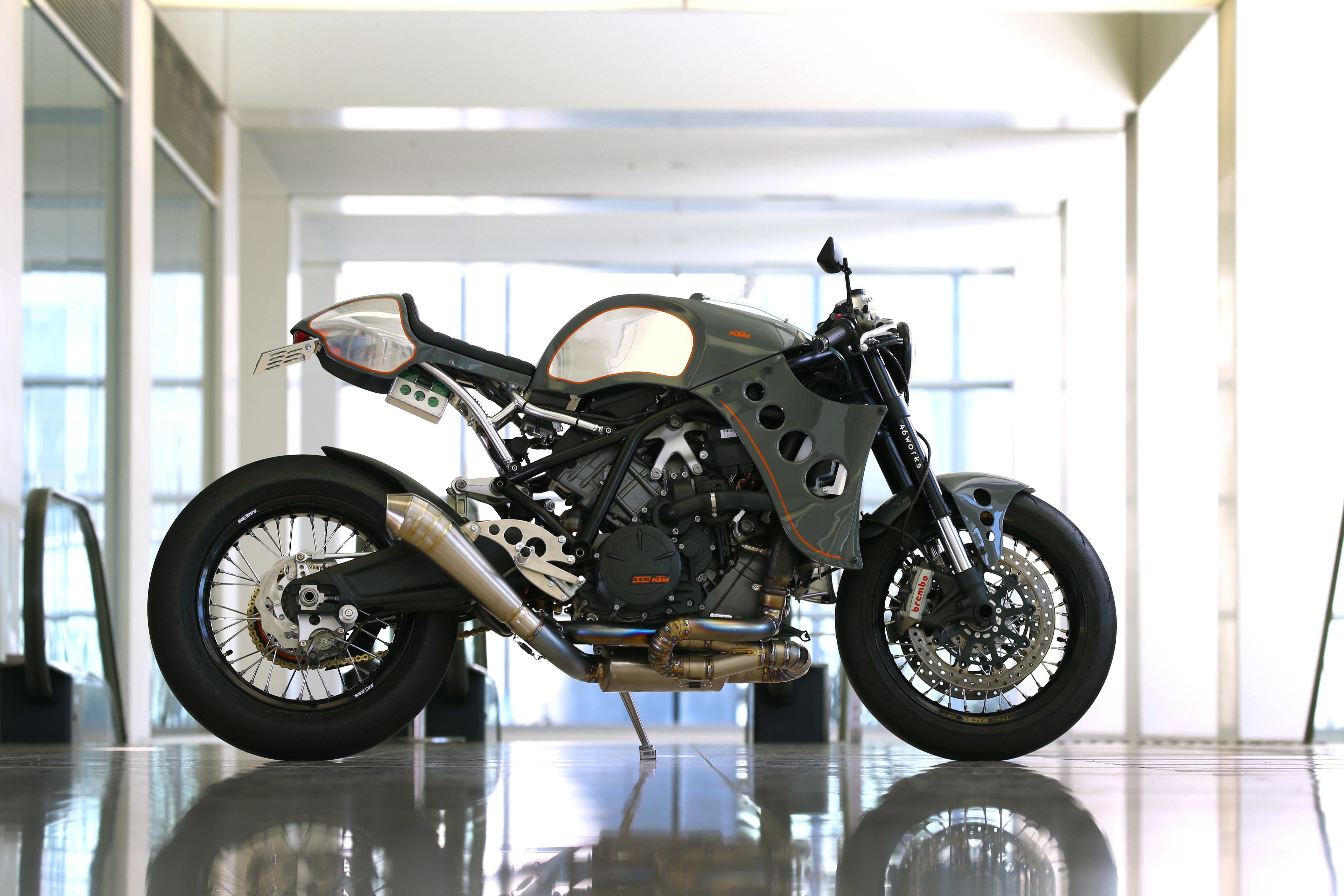 KTMページ AW2Q0411.jpg